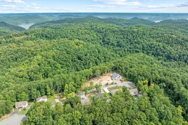 374 Shiloh Ln, Smithville, TN 37166