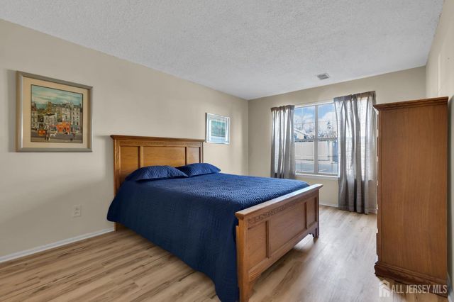 701 Sunshine Court 701, Parlin, NJ 08859