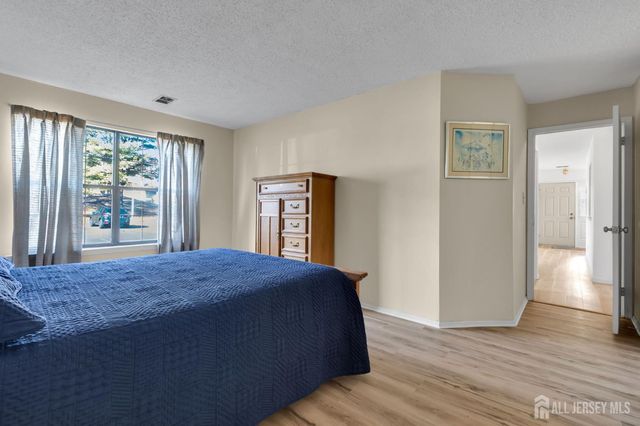 701 Sunshine Court 701, Parlin, NJ 08859