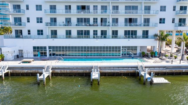 4010 S Ocean Drive CU-1, Hollywood, FL 33019