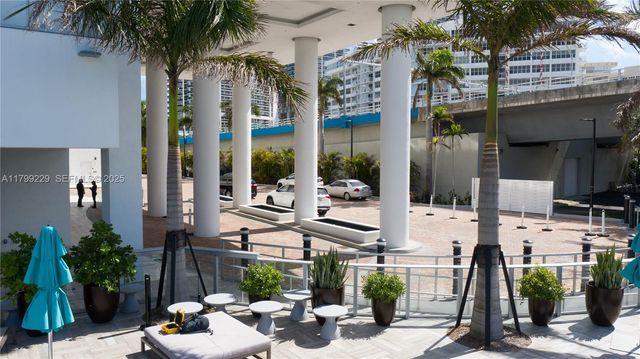 4010 S Ocean Drive CU-1, Hollywood, FL 33019
