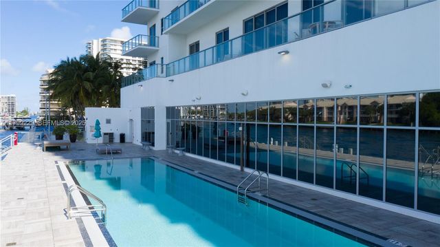 4010 S Ocean Drive CU-1, Hollywood, FL 33019