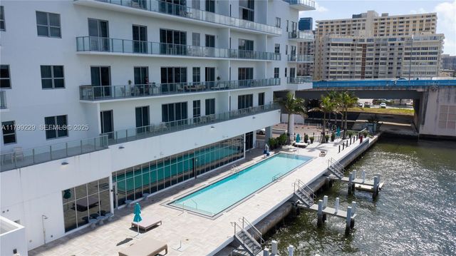 4010 S Ocean Drive CU-1, Hollywood, FL 33019