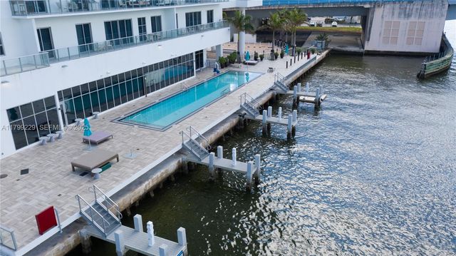 4010 S Ocean Drive CU-1, Hollywood, FL 33019