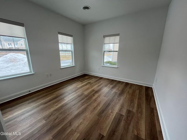 60 Weibel Avenue 2SS103, Saratoga Springs, NY 12866