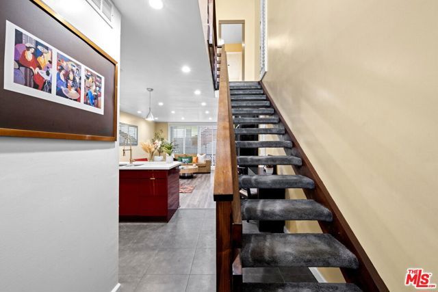 5951 Canterbury Drive 20, Culver City, CA 90230