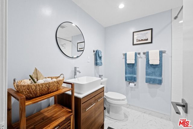 5951 Canterbury Drive 20, Culver City, CA 90230