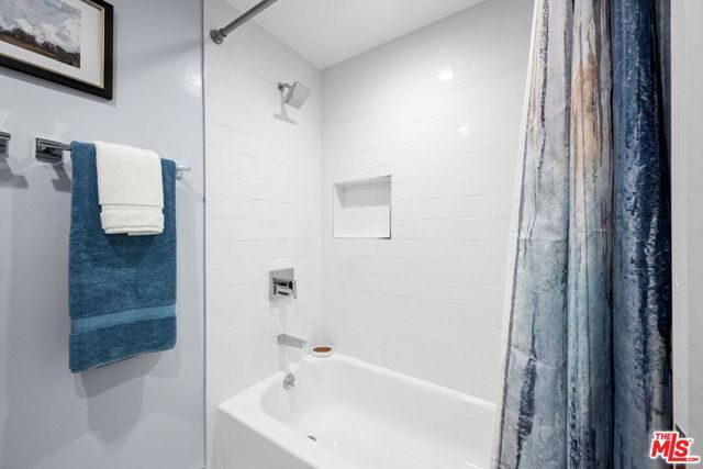 5951 Canterbury Drive 20, Culver City, CA 90230