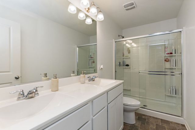 2478 Bella Drive, Pingree Grove, IL 60140