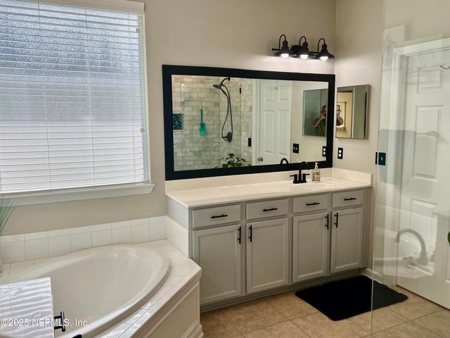 1420 CREEK POINT Boulevard, Jacksonville, FL 32218