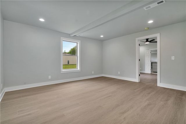 5808 S Cardwell Road, Fayetteville, AR 72704