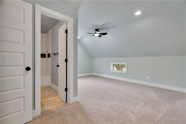 5808 S Cardwell Road, Fayetteville, AR 72704
