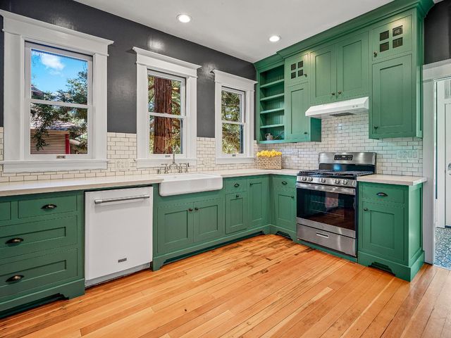 713 Figueroa St, Folsom, CA 95630