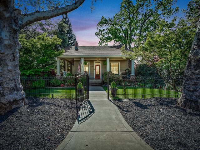 713 Figueroa St, Folsom, CA 95630