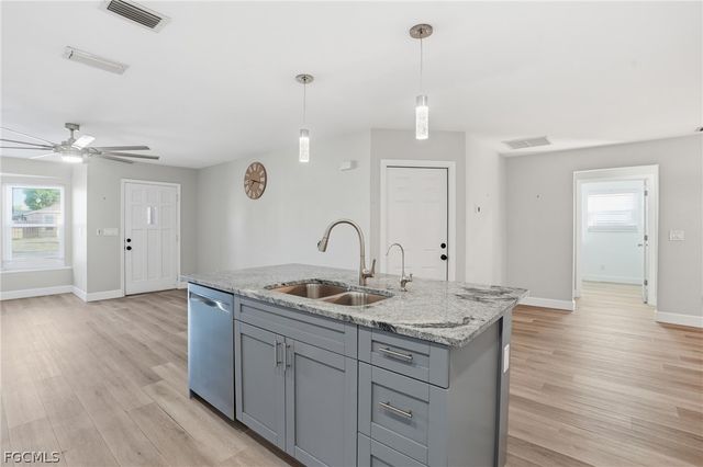 1206 SW 8th ST, Cape Coral, FL 33991