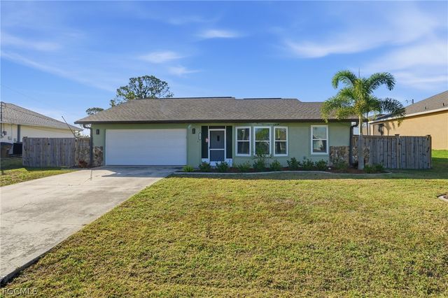 1206 SW 8th ST, Cape Coral, FL 33991