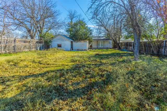 2605 Columbus Avenue, Waco, TX 76710