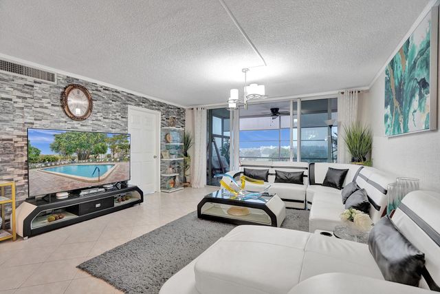 2671 S Course Drive 610, Pompano Beach, FL 33069