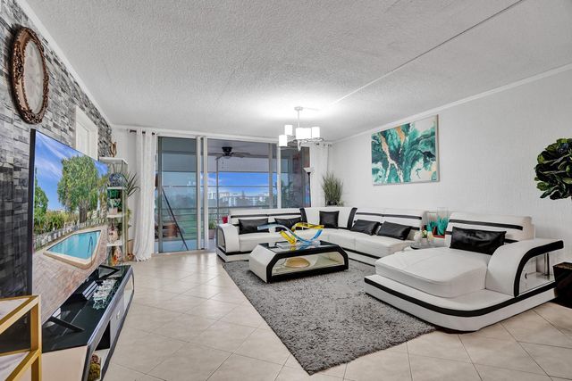 2671 S Course Drive 610, Pompano Beach, FL 33069