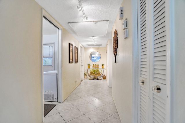 2671 S Course Drive 610, Pompano Beach, FL 33069