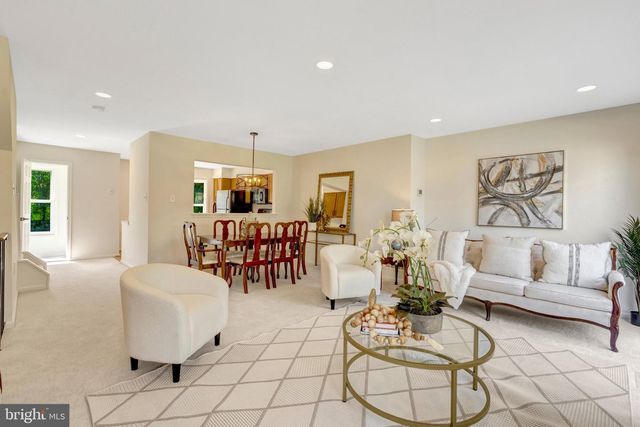 10278 JAMAICA LN, Manassas, VA 20109