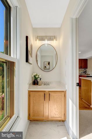10278 JAMAICA LN, Manassas, VA 20109