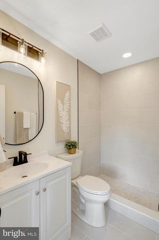 10278 JAMAICA LN, Manassas, VA 20109