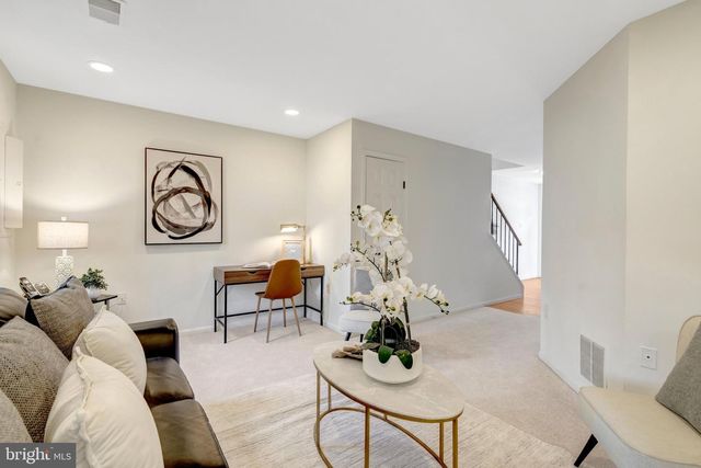 10278 JAMAICA LN, Manassas, VA 20109