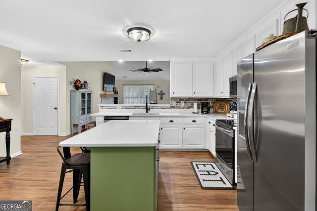 1596 Flat Shoals Road, Concord, GA 30206