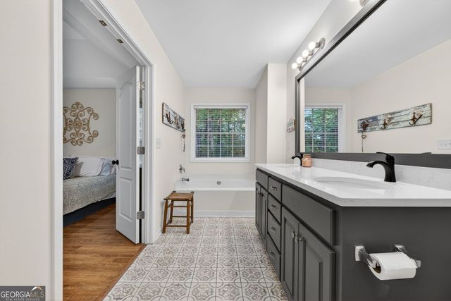 1596 Flat Shoals Road, Concord, GA 30206