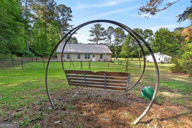 1596 Flat Shoals Road, Concord, GA 30206