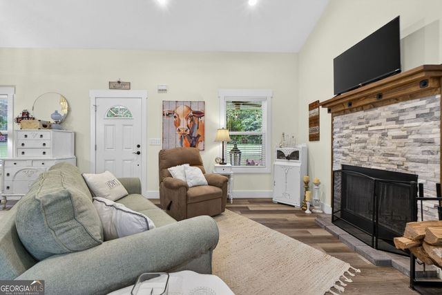 1596 Flat Shoals Road, Concord, GA 30206