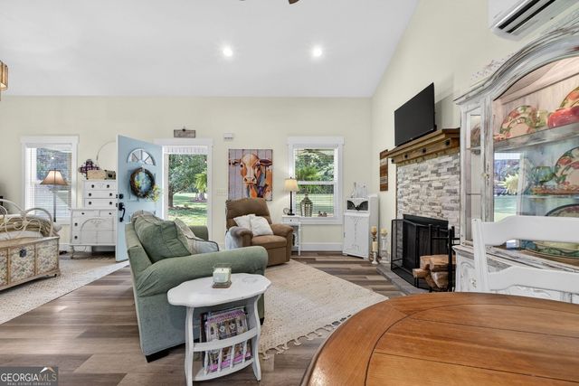 1596 Flat Shoals Road, Concord, GA 30206
