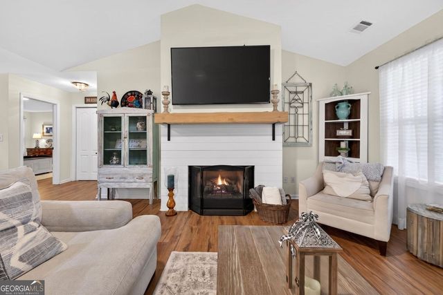 1596 Flat Shoals Road, Concord, GA 30206