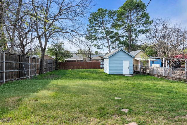 3024 Carnation Avenue, Fort Worth, TX 76111