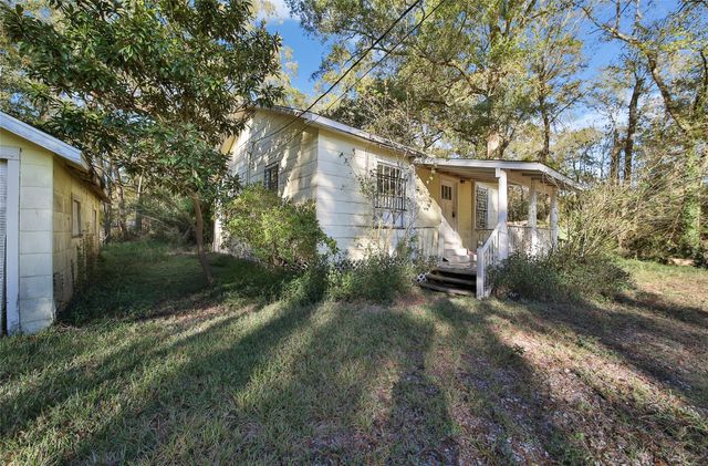 709 Magnolia Boulevard, New Caney, TX 77357