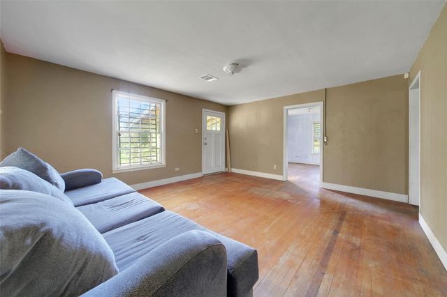 709 Magnolia Boulevard, New Caney, TX 77357