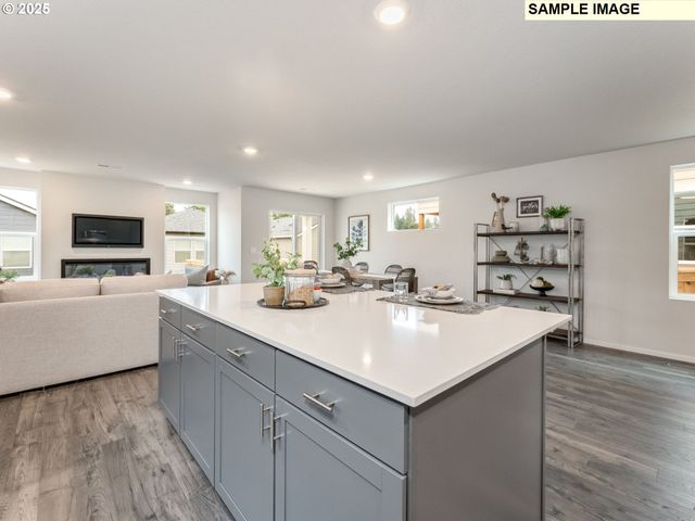 1402 Ne 123RD Ave, Vancouver, WA 98684