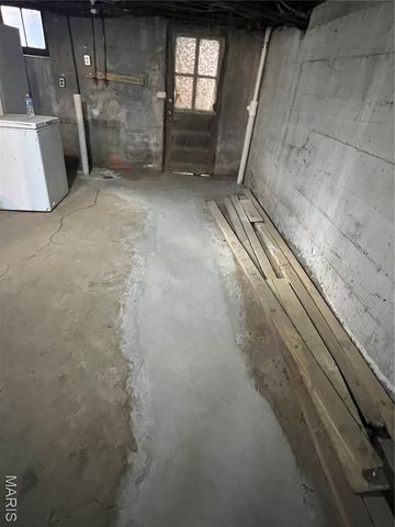 1362 McCausland Avenue, St Louis, MO 63117