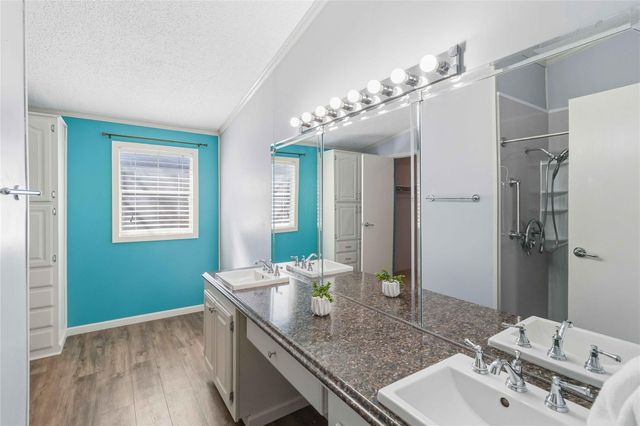 124 Suzanne DR, Bastrop, TX 78602