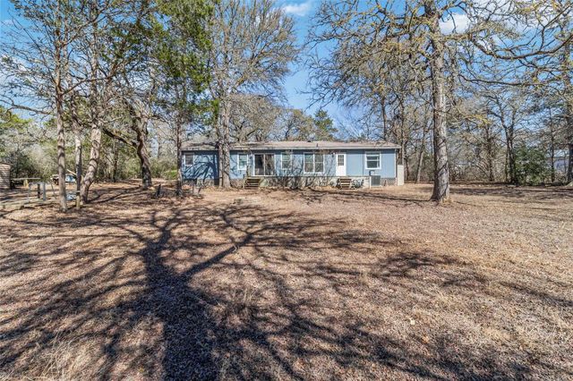 124 Suzanne DR, Bastrop, TX 78602