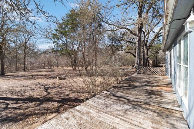 124 Suzanne DR, Bastrop, TX 78602