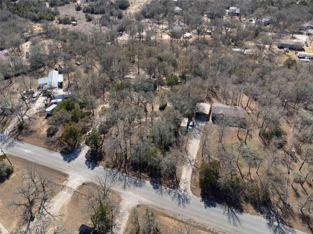 124 Suzanne DR, Bastrop, TX 78602