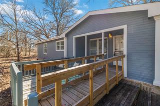 124 Suzanne DR, Bastrop, TX 78602