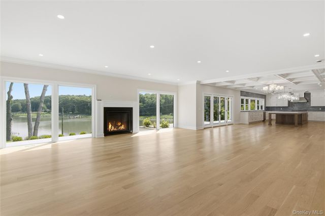 106 Cove Road, Northport, NY 11768