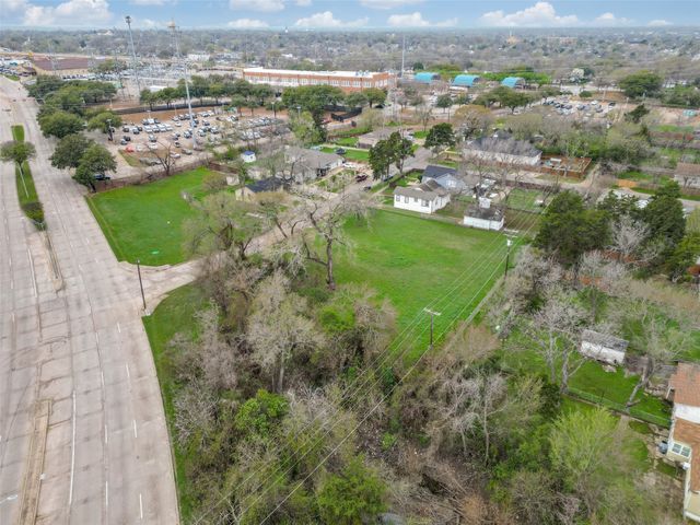 1443 E Louisiana Avenue, Dallas, TX 75216