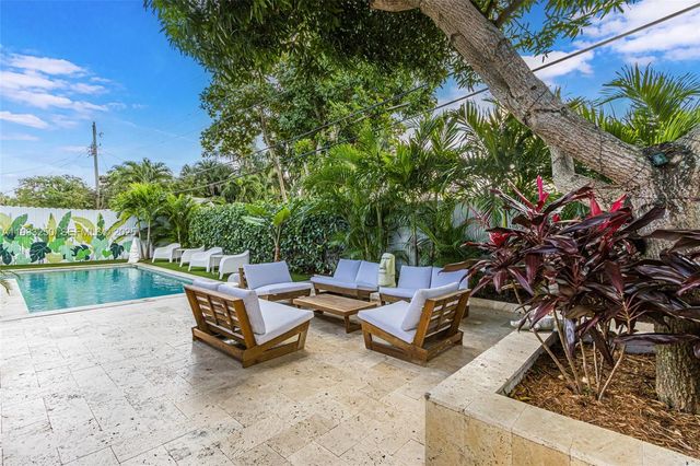 818 NW 29th Ct, Wilton Manors, FL 33311