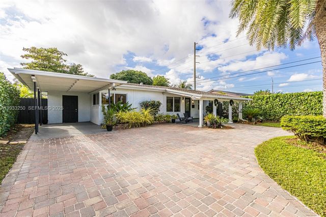 818 NW 29th Ct, Wilton Manors, FL 33311