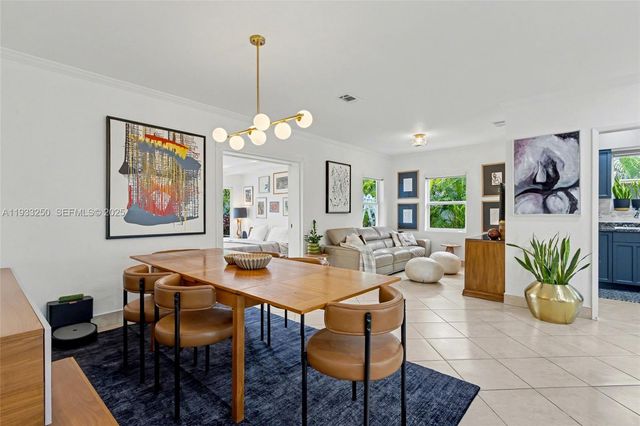 818 NW 29th Ct, Wilton Manors, FL 33311