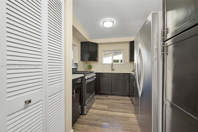 3524 SW 14th St, Fort Lauderdale, FL 33312